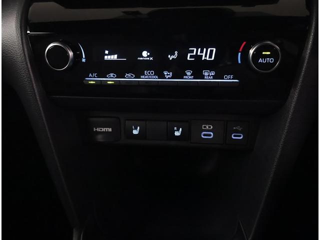 ヤリスクロス ハイブリッドＺ　ドライブレコーダ　インテリジェントキー　アルミホイル　ＬＥＤライト　リアカメラ　クルーズコントロール　整備記録簿　横滑り防止システム　ナビＴＶ　メモリーナビゲーション　電動シ－ト　パワステ　キーフリー（12枚目）