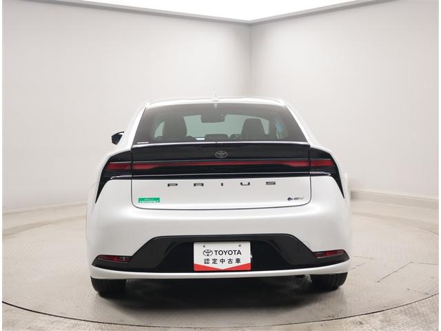 プリウス Ｚ　リアカメラ　パノラマサンルーフ　プリクラッシュ　ＰＷシート　メモリナビ　ＡＣ１００Ｖ電源　ＬＥＤランプ　ナビ・ＴＶ　オートクルーズ　アルミホイール　ドライブレコーダ　ＡＣ　運転席エアバッグ　ＥＴＣ付（2枚目）