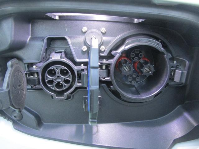 Gプレミアムパッケージ 4WD ハイブリッド 純正メモリーナビ 全周囲カメラ ロックフォード 自動(衝突被害軽減)ブレーキ 踏み間違い防止装置 レーンチェンジアシスト 追従クルーズ 本革シート AC100V電源 禁煙車(79枚目)