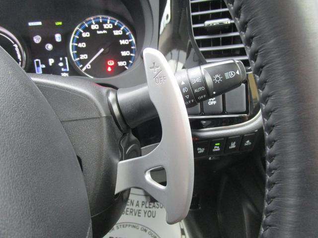 Gプレミアムパッケージ 4WD ハイブリッド 残存率83.8% 純正ナビ 全周囲カメラ ロックフォード AC100V電源 本革シート 衝突被害軽減ブレーキ 誤発進抑制機能 後退時&後側方車両検知警報 禁煙 ETC 1オーナー(66枚目)