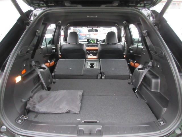 P 4WD マイパイロット 駆動用バッテリー残存率96% 3列シート 7人乗り 本革シート 禁煙車 BOSEサウンドシステム AC100V/1500W電源 9型スマホ連携ナビ 全周囲カメラ ワンオーナー車(17枚目)