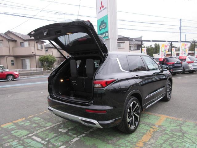 P 4WD マイパイロット 駆動用バッテリー残存率96% 3列シート 7人乗り 本革シート 禁煙車 BOSEサウンドシステム AC100V/1500W電源 9型スマホ連携ナビ 全周囲カメラ ワンオーナー車(57枚目)