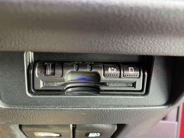 ＥＴＣがあれば料金所もラクラク通過できます。今や遠出される際の必需品ですね！セットアップ作業も致しますので、ご納車時からすぐに使えますよ！