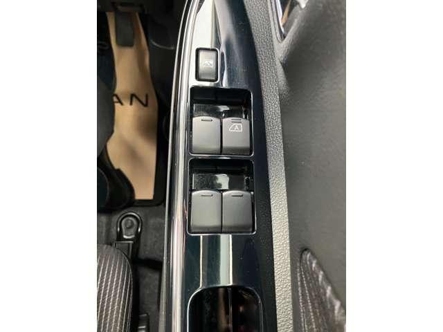 デイズルークス ６６０　ハイウェイスター　Ｘターボ　踏み間違い防止　走行約１．４万ｋｍ　純正ナビ（ＭＭ（10枚目）