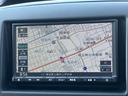 純正メモリーナビ付きです。フルセグTV視聴、CD再生が可能です。