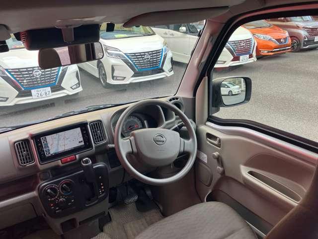 ＮＶ１００クリッパーバン ６６０　ＤＸ　セーフティパッケージ　ハイルーフ　５ＡＧＳ車　メモリナビ　バックカメラ　ＥＴＣ２．０（5枚目）