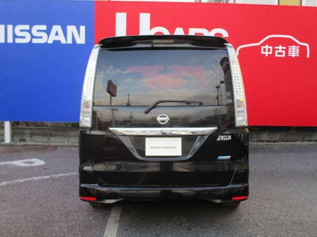 セレナ ２．０　ハイウェイスター　Ｓ－ＨＹＢＲＩＤ　アルパイン製メモリナビ＆後席モニター（16枚目）
