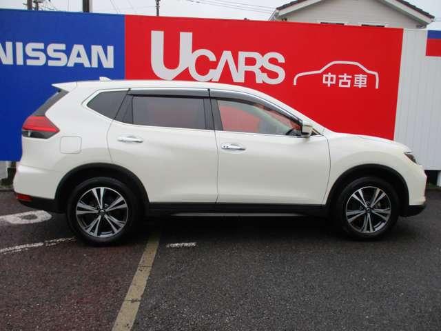 エクストレイル 20X 2.0 20X 2列車 メモリナビ バックカメラ ワンオーナー♪2WD、2万キロ台、ホワイトパール◆オートバックドア◆ETC◆LEDヘッドライト◆(18枚目)