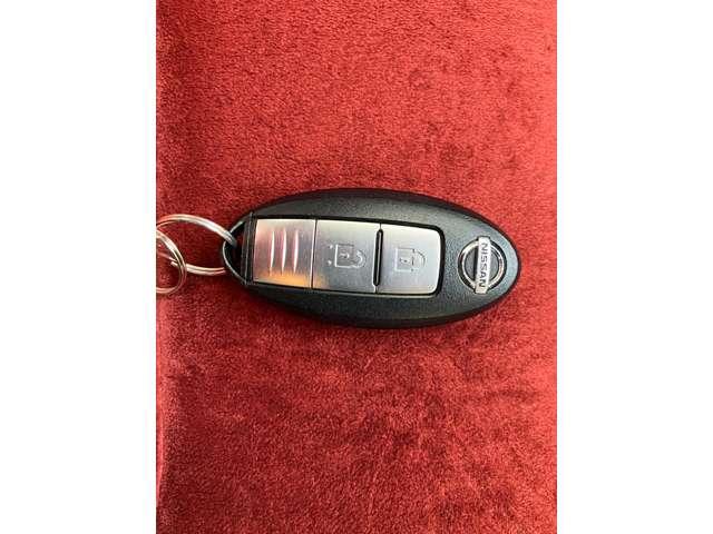 キューブ １．５　１５Ｘ　パーティレッドセレクション　ＨＤＤナビ　１セグＴＶ　バックカメラ（12枚目）