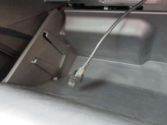 エクストレイル 2.0 20X 2列車 メモリナビ バックカメラ ワンオーナー(8枚目)