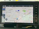 ディーラーオプション9インチメモリーナビ付きです!操作もわかりやすく、目的地検索もラクラクです!