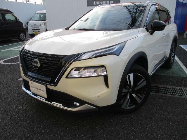 エクストレイル Ｇ　ｅ－４ＯＲＣＥ　当社社用車　禁煙車　プロパイロット　日産コネクトナビ　サンルーフ　アラウンドビューモニター　エマージェンシーブレーキ　前後ドライブレコーダー　ＥＴＣ２．０　エマージェンシーブレーキ　純正アルミホイール（2枚目）