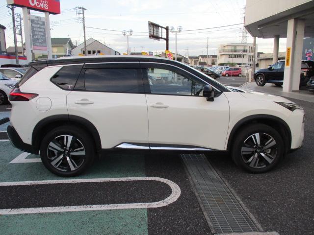 エクストレイル Ｇ　ｅ－４ＯＲＣＥ　当社社用車　禁煙車　プロパイロット　日産コネクトナビ　サンルーフ　アラウンドビューモニター　エマージェンシーブレーキ　前後ドライブレコーダー　ＥＴＣ２．０　エマージェンシーブレーキ　純正アルミホイール（57枚目）