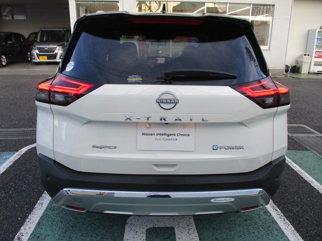 エクストレイル Ｇ　ｅ－４ＯＲＣＥ　当社社用車　禁煙車　プロパイロット　日産コネクトナビ　サンルーフ　アラウンドビューモニター　エマージェンシーブレーキ　前後ドライブレコーダー　ＥＴＣ２．０　エマージェンシーブレーキ　純正アルミホイール（59枚目）