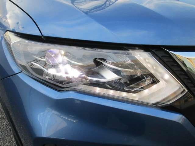 エクストレイル ２．０　２０Ｘｉ　２列車　４ＷＤ　禁煙車　プロパイロット　前ドラレコ　ＥＴＣ２．０（20枚目）