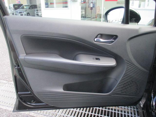 ノート X 禁煙車 日産コネクトナビ 前後ドライブレコーダー アラウンドビューモニター ETC2.0 エマージェンシーブレーキ 車線逸脱警報装置 インテリジェントルームミラー 社外LEDヘッドライト ワンオーナー(35枚目)