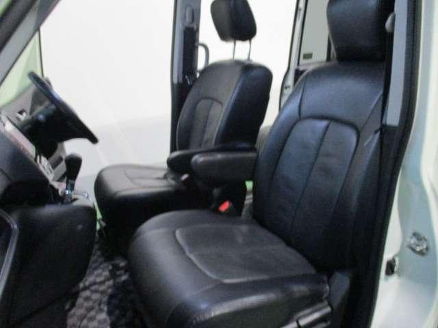 セレナ ハイウェイスター S-ハイブリッド パナソニック製ナビ(CN-L800SED) 後席モニター 両側電動スライド バックカメラ クルーズコントロール ETC キセノンライト アイドリングストップ 社外リモコンスターター 純正アルミホイール(8枚目)