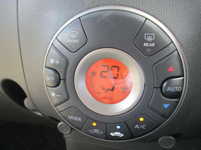 キューブ １５Ｘ　Ｖセレクション　禁煙車　メモリーナビ（ＭＭ３１７Ｄ－Ｗ）　バックカメラ　ＥＴＣ２．０　前方ドライブレコーダー　車線逸脱警報装置　ハロゲンヘッドライト　コーナーポール　コーナーセンサー　マニュアルエアコン　ワンオーナー（14枚目）