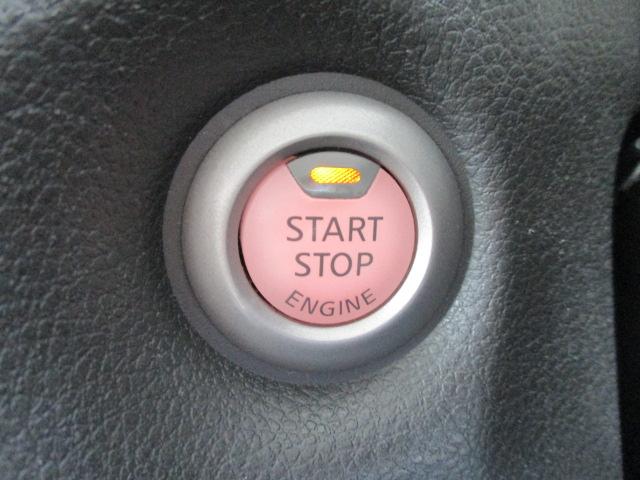 キューブ １５Ｘ　Ｖセレクション　禁煙車　メモリーナビ（ＭＭ３１７Ｄ－Ｗ）　バックカメラ　ＥＴＣ２．０　前方ドライブレコーダー　車線逸脱警報装置　ハロゲンヘッドライト　コーナーポール　コーナーセンサー　マニュアルエアコン　ワンオーナー（21枚目）