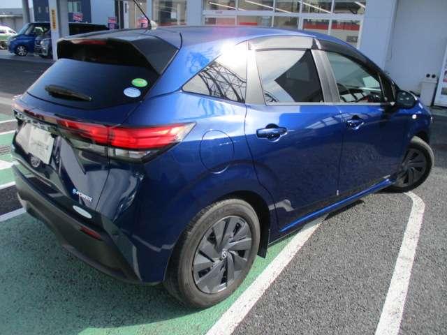 ノート S 禁煙車 バックカメラ ナビ連動前後ドライブレコーダ メモリーナビ(MJ320D-L) エマージェンシーブレーキ 車線逸脱警報装置 ハイビームアシスト ハロゲンヘッドライト 横滑り防止装置 ワンオーナー(4枚目)