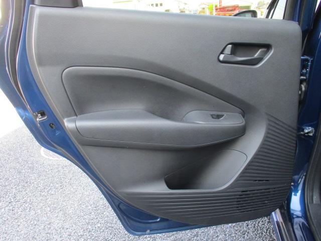 ノート S 禁煙車 バックカメラ ナビ連動前後ドライブレコーダ メモリーナビ(MJ320D-L) エマージェンシーブレーキ 車線逸脱警報装置 ハイビームアシスト ハロゲンヘッドライト 横滑り防止装置 ワンオーナー(34枚目)