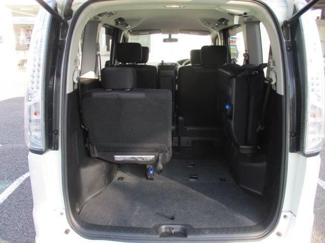 セレナ ハイウェイスター　Ｓ－ハイブリッド　Ｖセレクション　禁煙車　メモリーナビ（ＭＰ３１３Ｄ－Ｗ）　バックカメラ　クルーズコントロール　ＥＴＣ　両側電動スライド　アイドリングストップ　キセノンヘッドライト　インテリジェントキー　純正アルミホイール　ワンオーナ（26枚目）