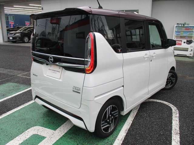 ルークス ハイウェイスター　Ｘ　当社社用車　後期型　メモリーナビ（ＭＭ２２３Ｄ－Ｌ）　ＥＴＣ２．０　ナビ連動前後ドライブレコーダ　アラウンドビューモニター　車線逸脱警報装置　エマージェンシーブレーキ　ＳＯＳコール　純正アルミホイール（5枚目）