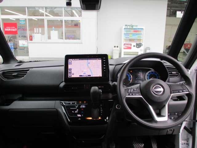 ルークス ハイウェイスター　Ｘ　当社社用車　後期型　メモリーナビ（ＭＭ２２３Ｄ－Ｌ）　ＥＴＣ２．０　ナビ連動前後ドライブレコーダ　アラウンドビューモニター　車線逸脱警報装置　エマージェンシーブレーキ　ＳＯＳコール　純正アルミホイール（7枚目）