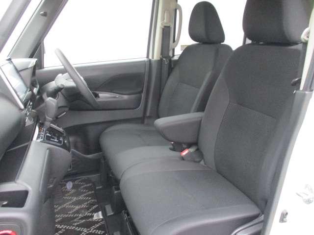 ルークス ハイウェイスター　Ｘ　当社社用車　後期型　メモリーナビ（ＭＭ２２３Ｄ－Ｌ）　ＥＴＣ２．０　ナビ連動前後ドライブレコーダ　アラウンドビューモニター　車線逸脱警報装置　エマージェンシーブレーキ　ＳＯＳコール　純正アルミホイール（9枚目）