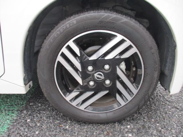 ルークス ハイウェイスター　Ｘ　当社社用車　後期型　メモリーナビ（ＭＭ２２３Ｄ－Ｌ）　ＥＴＣ２．０　ナビ連動前後ドライブレコーダ　アラウンドビューモニター　車線逸脱警報装置　エマージェンシーブレーキ　ＳＯＳコール　純正アルミホイール（42枚目）