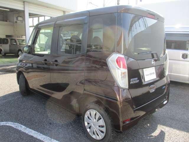 デイズルークス Ｘ　禁煙車　メモリーナビ（ＭＭ１１４Ｄ－Ｗ）　アラウンドビューモニタ　両側電動スライドドア　ハロゲンヘッドライト　アイドリングストップ　インテリジェントキー　電動格納ドアミラー　オートＡ／Ｃ　ワンオーナー（5枚目）