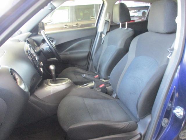 ソファのようなクッションのシートは快適な座り心地です♪