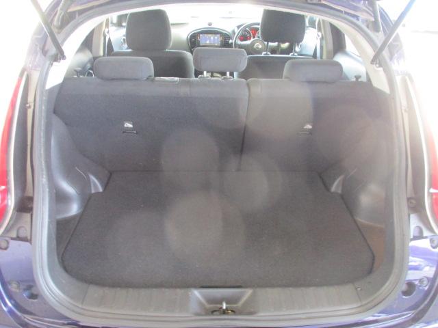広々トランクスペース！収納もバッチリ入りますので、遠出も楽しいですね！