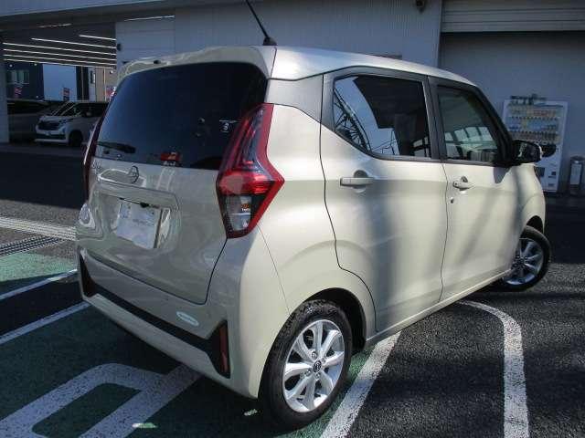 デイズ ６６０　Ｘ　社用車　禁煙車　エマブレ　前後ドラレコ　ＬＥＤ（5枚目）