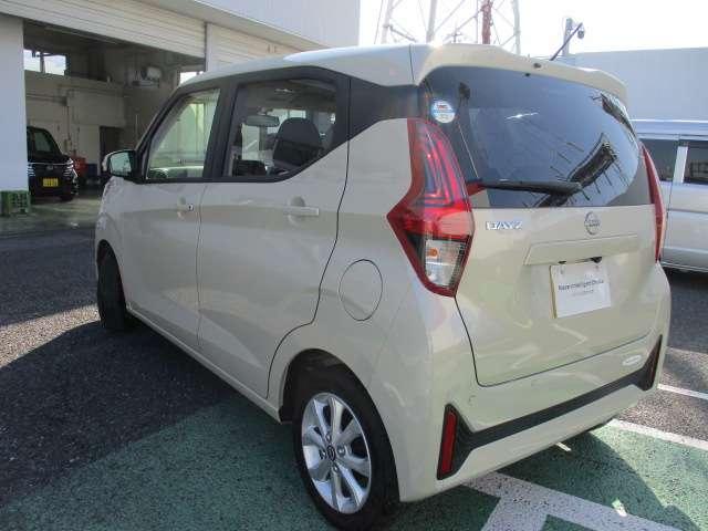 デイズ ６６０　Ｘ　社用車　禁煙車　エマブレ　前後ドラレコ　ＬＥＤ（6枚目）
