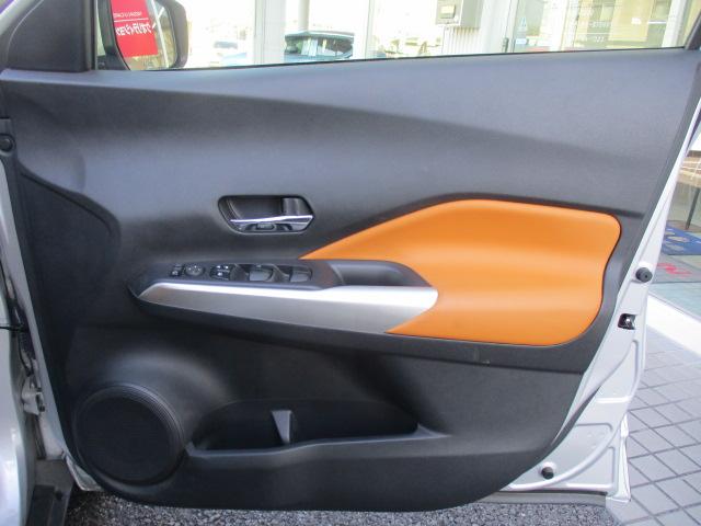 キックス Ｘ　ツートーンインテリアエディション　禁煙車　プロパイロット　メモリーナビ（ＭＭ３２０Ｄ－Ｌ）　エマージェンシーブレーキ　前後ドライブレコーダー　アラウンドビューモニター　車線逸脱警報装置　シートヒーター　純正アルミホイール　ワンオーナー（40枚目）