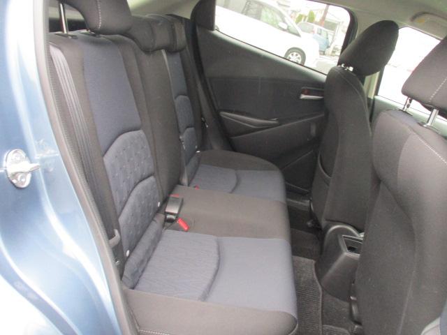 デミオ １３Ｓ　マツダコネクト対応ナビ　スマートシティブレーキサポート　ＬＥＤコンフォートパッケージ　シートヒーター　社外前ドライブレコーダー　横滑り防止装置　アイドリングストップ　ワンオーナー　１年距離無制限保証付（22枚目）