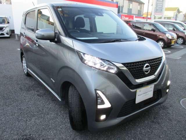 デイズ ハイウェイスター　Ｘ　禁煙車　踏み間違防止　エマージェンシーブレーキ　７インチメモリーナビ（ＭＪ１２１Ｄ－Ｗ）　バックカメラ　ＳＯＳコール　ナビ連動ドライブレコーダー　アイドリングストップ　純正アルミホイール　ワンオーナー（4枚目）