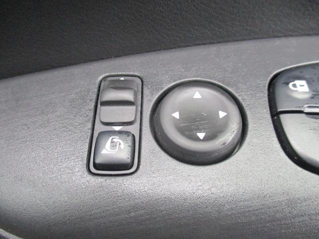 セレナ XV 禁煙車 エマージェンシーブレーキ 踏み間違い防止 ETC2.0 10インチナビ(MM520D-L) アラウンドビューモニター 後側方車両検知 クルーズコントロール ドライブレコーダー 両側電動スライド(37枚目)