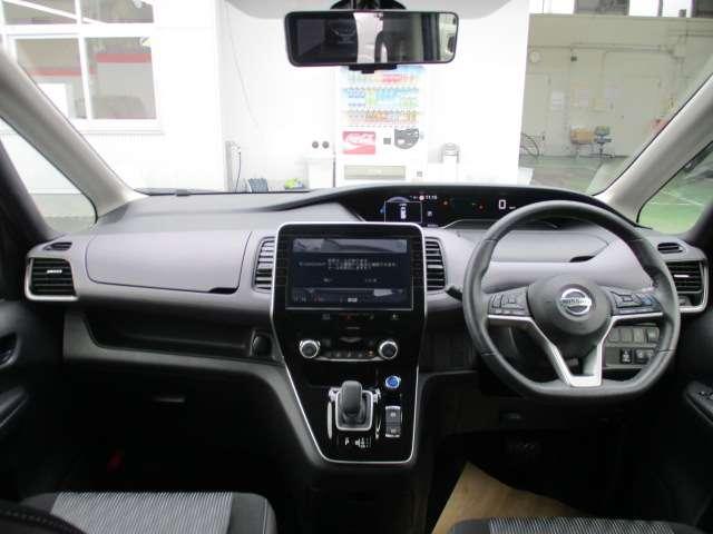 セレナ １．２　ｅ－ＰＯＷＥＲ　ハイウェイスター　Ｖ　禁煙車　プロパイロット　ドラレコ　純正ナビ（8枚目）