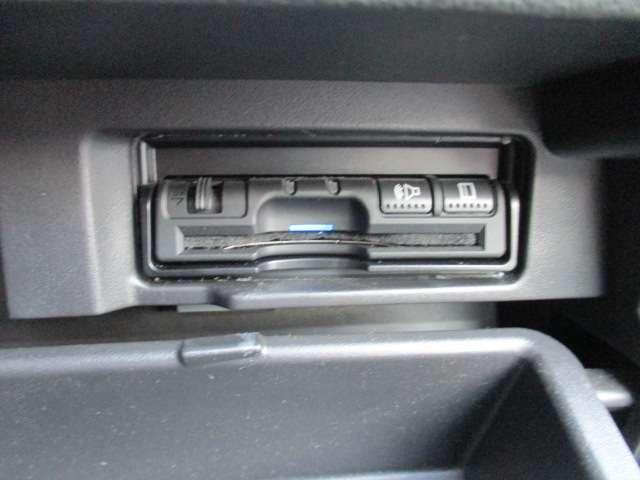 セレナ ２．０　ハイウェイスター　Ｖセレクション　禁煙車　プロパイロット　全周囲カメラ　ＬＥＤ（15枚目）