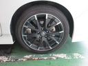 NISMO専用アルミホイールを装着しています!!路面に力を伝えるホイール部分は特に目立ちますね!!ホイールひとつで車のイメージも大きく変わりますね☆社外アルミホイールやスタッドレスタイヤもお任せくださ