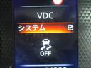 VDC機能付き!!滑りやすい路面やカーブ走行時の横滑りを軽減して、車の安定性を向上させてくれるので、雨の日などの運転も安心です♪