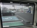 窓からの日差しが眩しい時にサッと引き出せるロールサンシェード♪