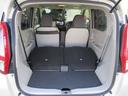 リヤゲート内は広々使えますが、リヤシートを倒したりとシートアレンジ次第で遊び・通勤・送り迎え・買い物と自由が広がります☆トランク下にはパンク修理キットを搭載していますので、突然のパンクの際も安心です☆