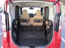 リヤゲート内は広々使えますが、リヤシートを倒したりとシートアレンジ次第で遊び・通勤・送り迎え・買い物と自由が広がります☆トランク下にはパンク修理キットを搭載していますので、突然のパンクの際も安心です☆