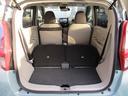 リヤゲート内は広々使えますが、リヤシートを倒したりとシートアレンジ次第で遊び・通勤・送り迎え・買い物と自由が広がります☆トランク下にはパンク修理キットを搭載していますので、突然のパンクの際も安心です☆