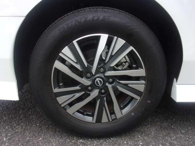 セレナ ハイウェイスターV コネクトナビ 全周囲モニター プロパイロット 両側電動スライドドア LEDヘッドランプ 後席モニター 前後ドライブレコーダー インテリミラー SOSコール ETC2.0 インテリキー ワンオーナー(17枚目)