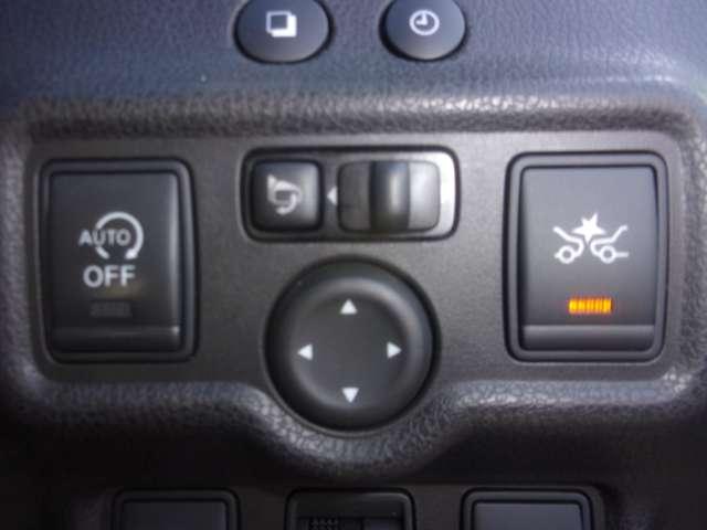 ノート X DIG-S Vセレクション+セーフティ メモリーナビ 全周囲モニター アイドリングストップ ECOモード オートエアコン エマージェンシーブレーキ 踏み間違い防止 車線逸脱警報 横滑り防止 セキュリティ ETC インテリキー ワンオーナー(8枚目)