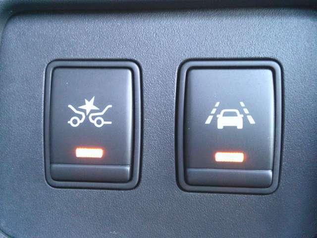 セレナ ２．０　ハイウェイスター　Ｖセレクション＋ＳａｆｅｔｙＩＩ　Ｓ－ＨＹＢＲＩＤ　メモリーナビ　全周囲モニター　ＥＴＣ（10枚目）